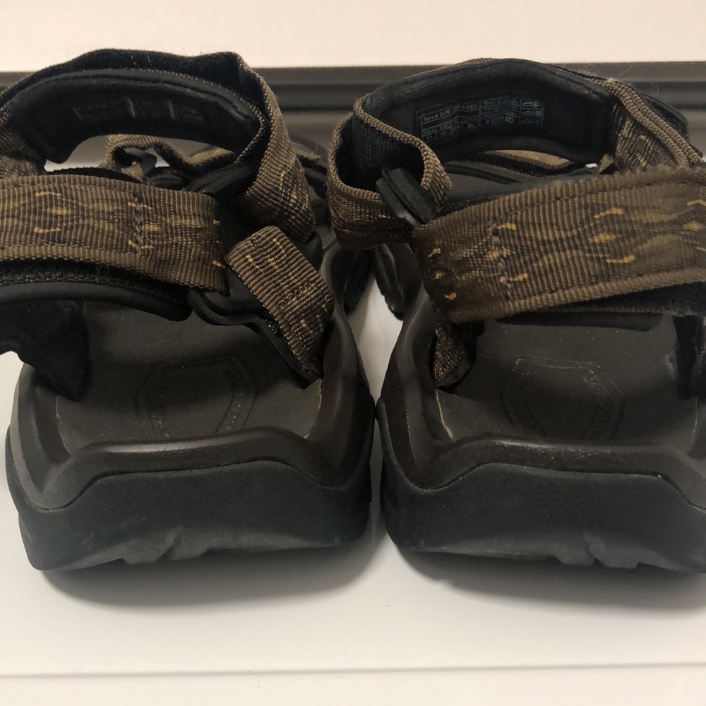 Teva brown sports sandals with Velcro fasteners unisex and very comfortable - Picture 5 of 11